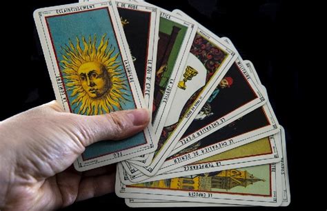 tarot gitano gratis marsella|Tirada gratuita del tarot Gitano